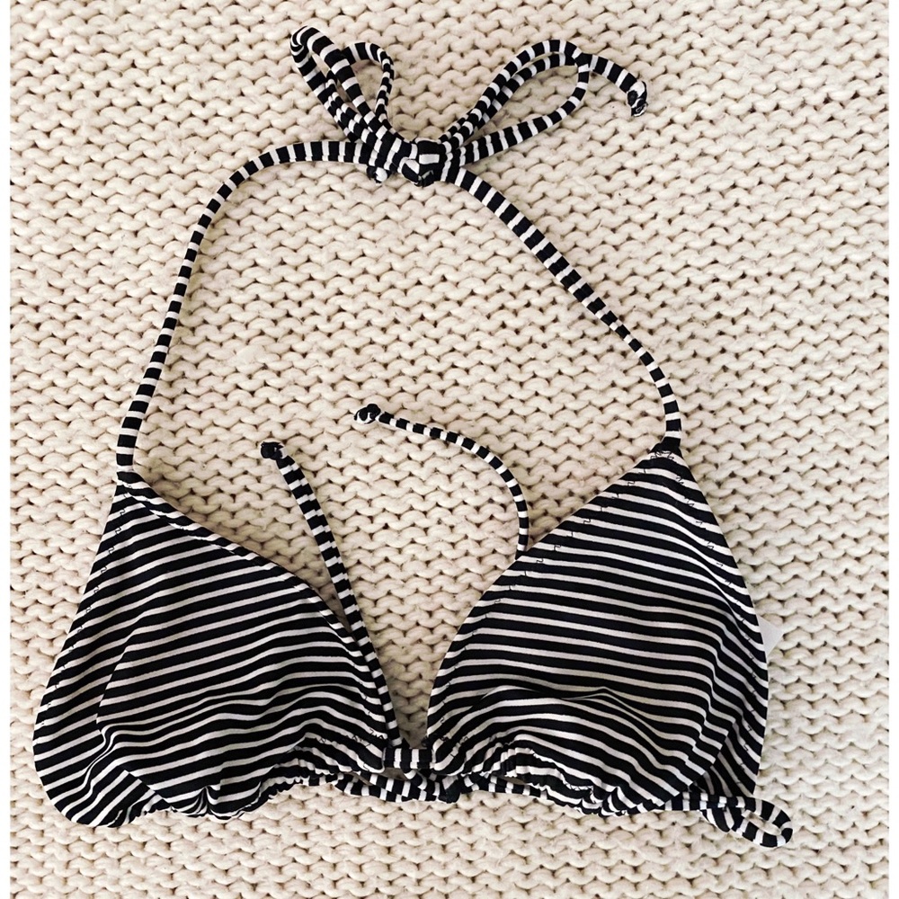 Victorias Secret bikini top Medium